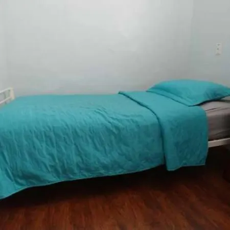 The House Hotels - New Storer #1 - Comfortable 5 Bedroom House Cleveland Extérieur photo