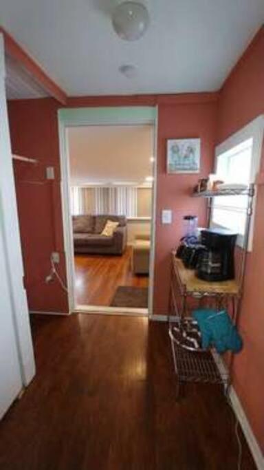 The House - New Storer #1 - Comfortable 5 Bedroom House * Cleveland