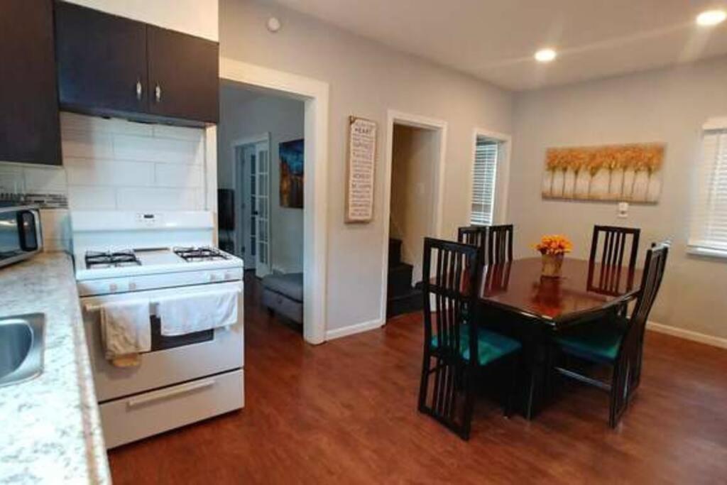 The House - New Storer #1 - Comfortable 5 Bedroom House
