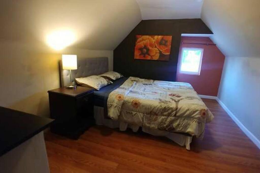 The House - New Storer #1 - Comfortable 5 Bedroom House *